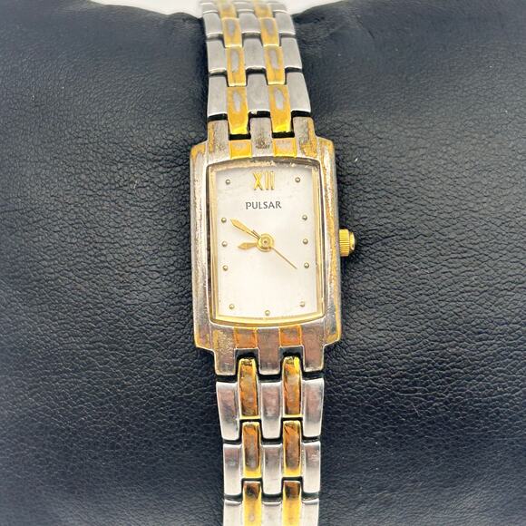 Pulsar Silver Gold Stainless Steel Women’s Watch Working New Battery - Picture 1 of 8